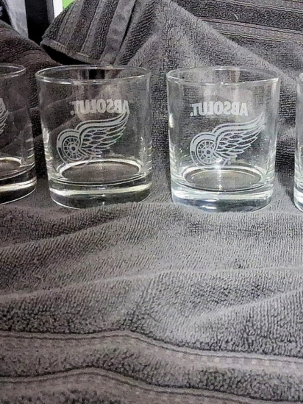 Detroit Red Wing Set Of Absolut Cocktail Glasses